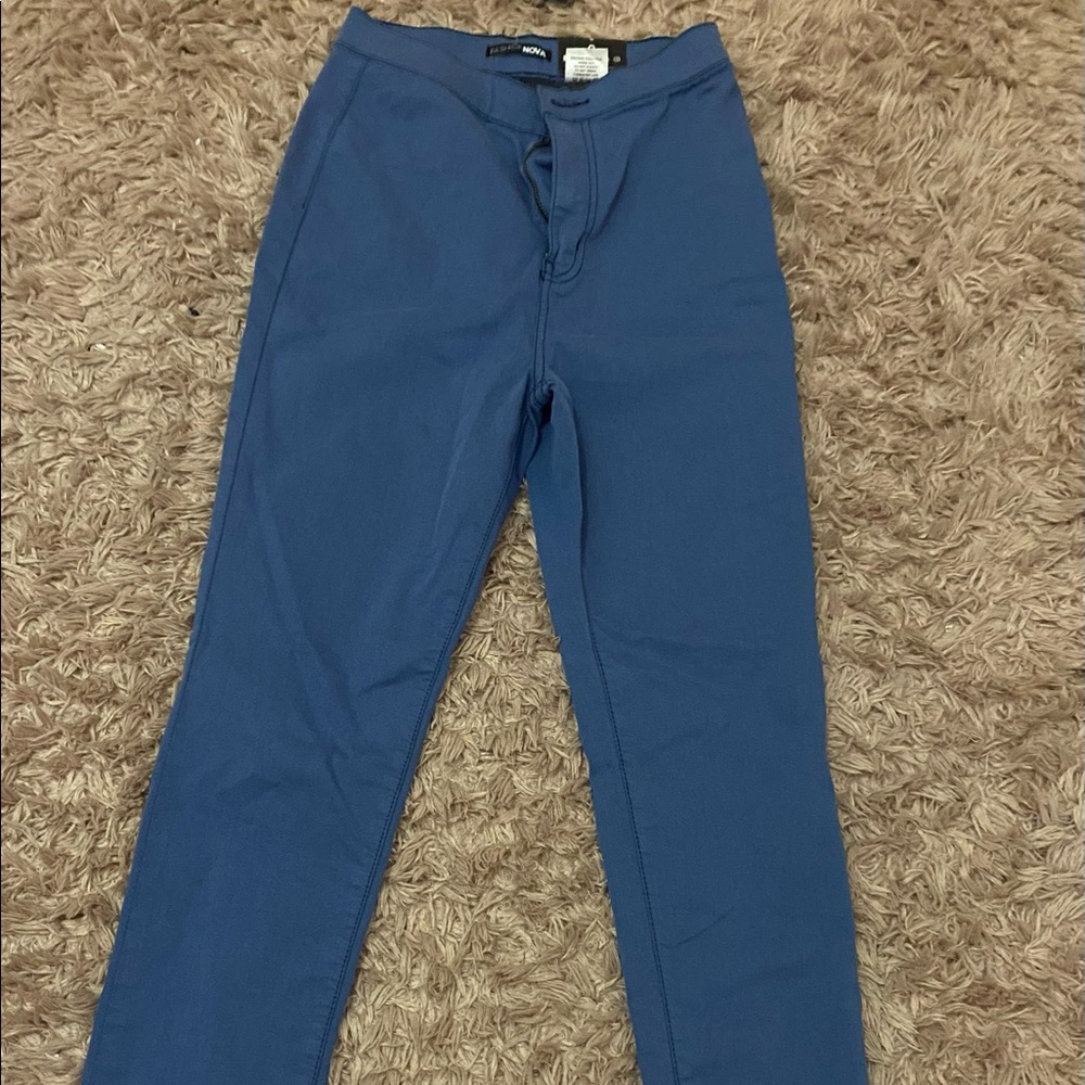 🍀💕fashion Nova blue jeans high rise